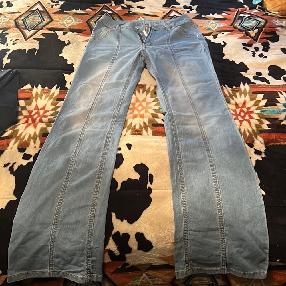boot cut jeans size small, waist size- 26.8 inch